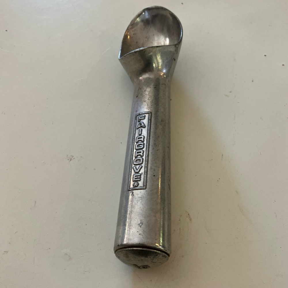 Vintage Fairgrove Aluminum Liquid Filled Ice Cream Scoop 7.25 Inches Long